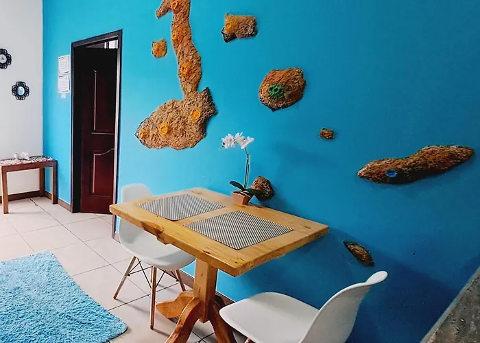 Suite Galarous Island